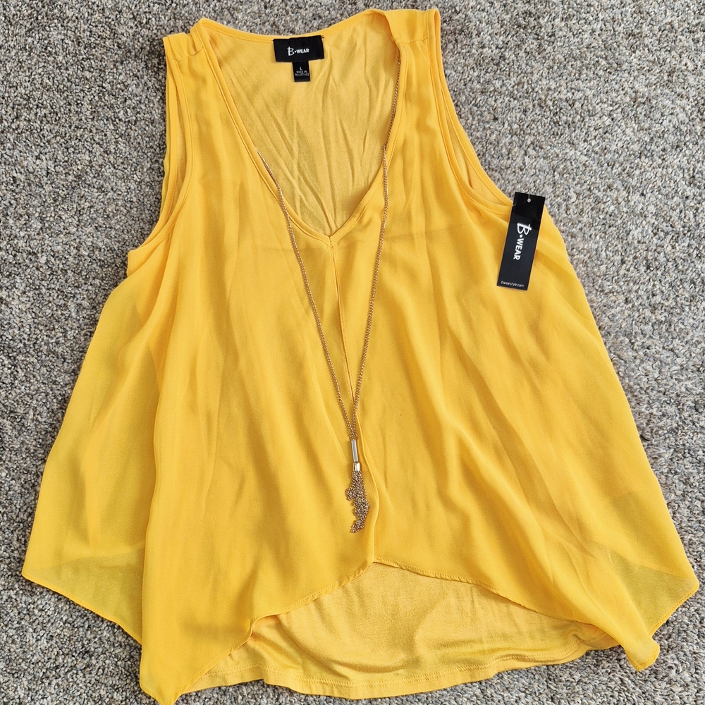 Bobeau Women's Yellow Sleeveless Top